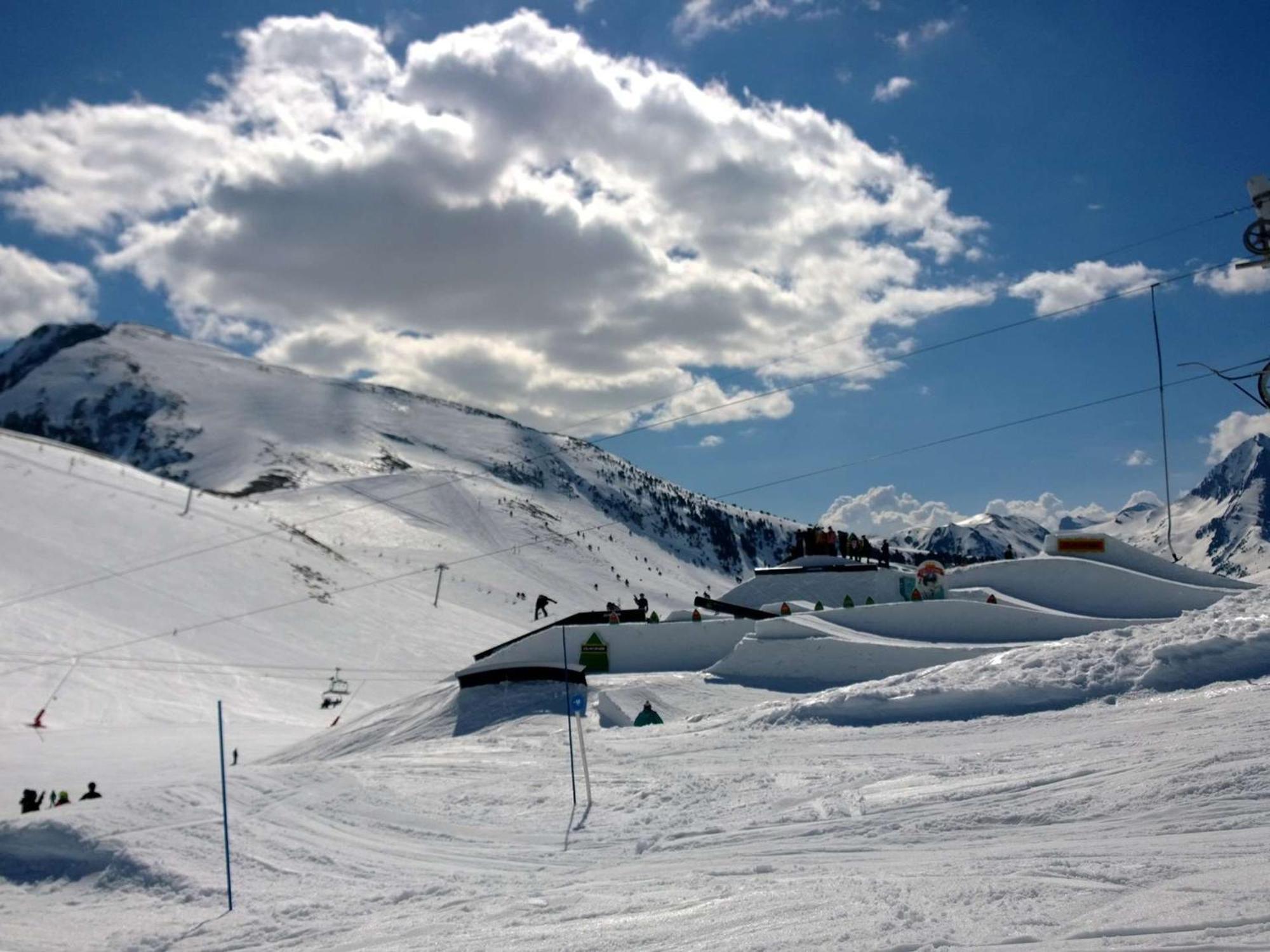 Appartement Cosy Pour 4, Terrasse, Proche Thermes Et Telecabine A Saint-Lary-Soulan - Fr-1-296-196 Bagian luar foto
